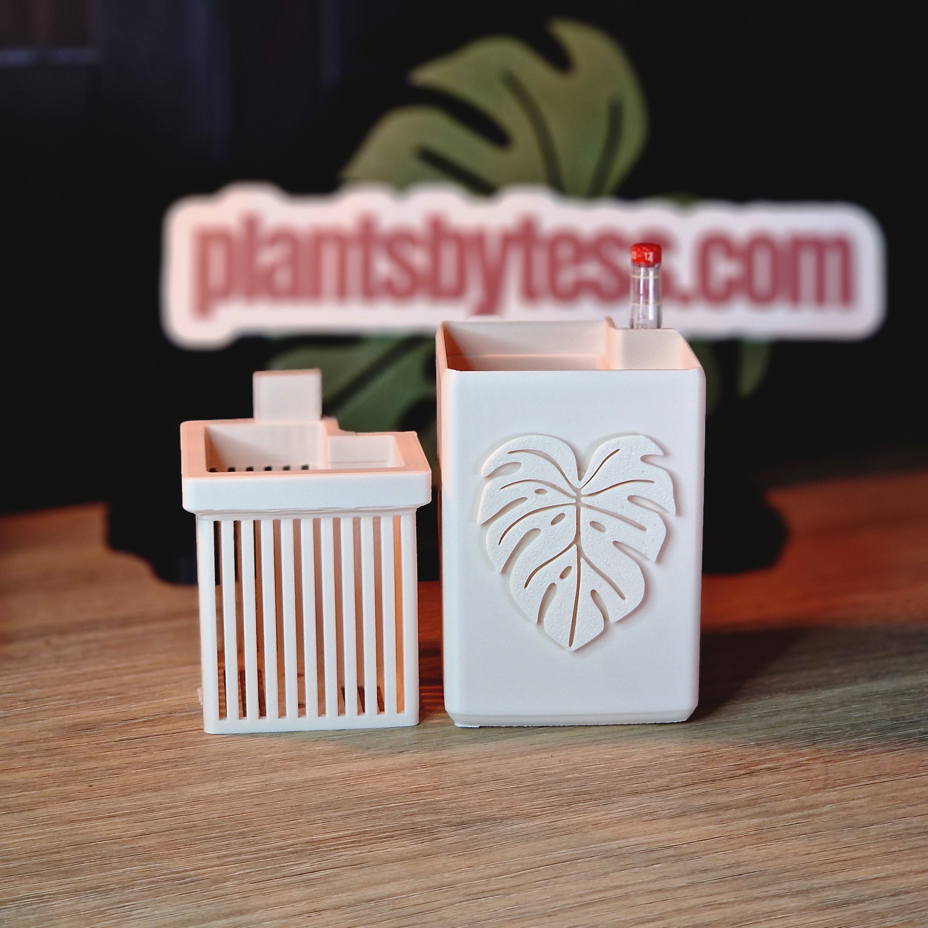 Tiny Sips – Self-watering pot (Small)