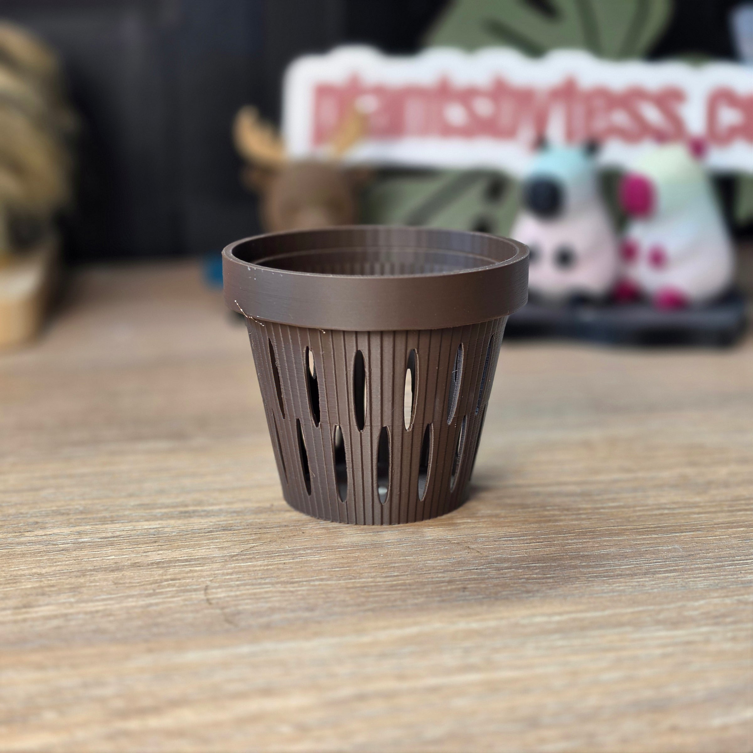 MIDI SIPS | Self-Watering Plant Pot for Medium Plants